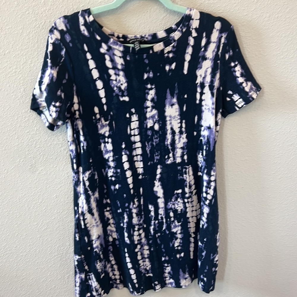 Comfy tye die Ellen Tracy Dress .... Dress is 94% Pina Cotton & 6% spandex